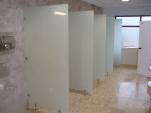 brusevægge brusedøre konkurrence dygtige priser glas