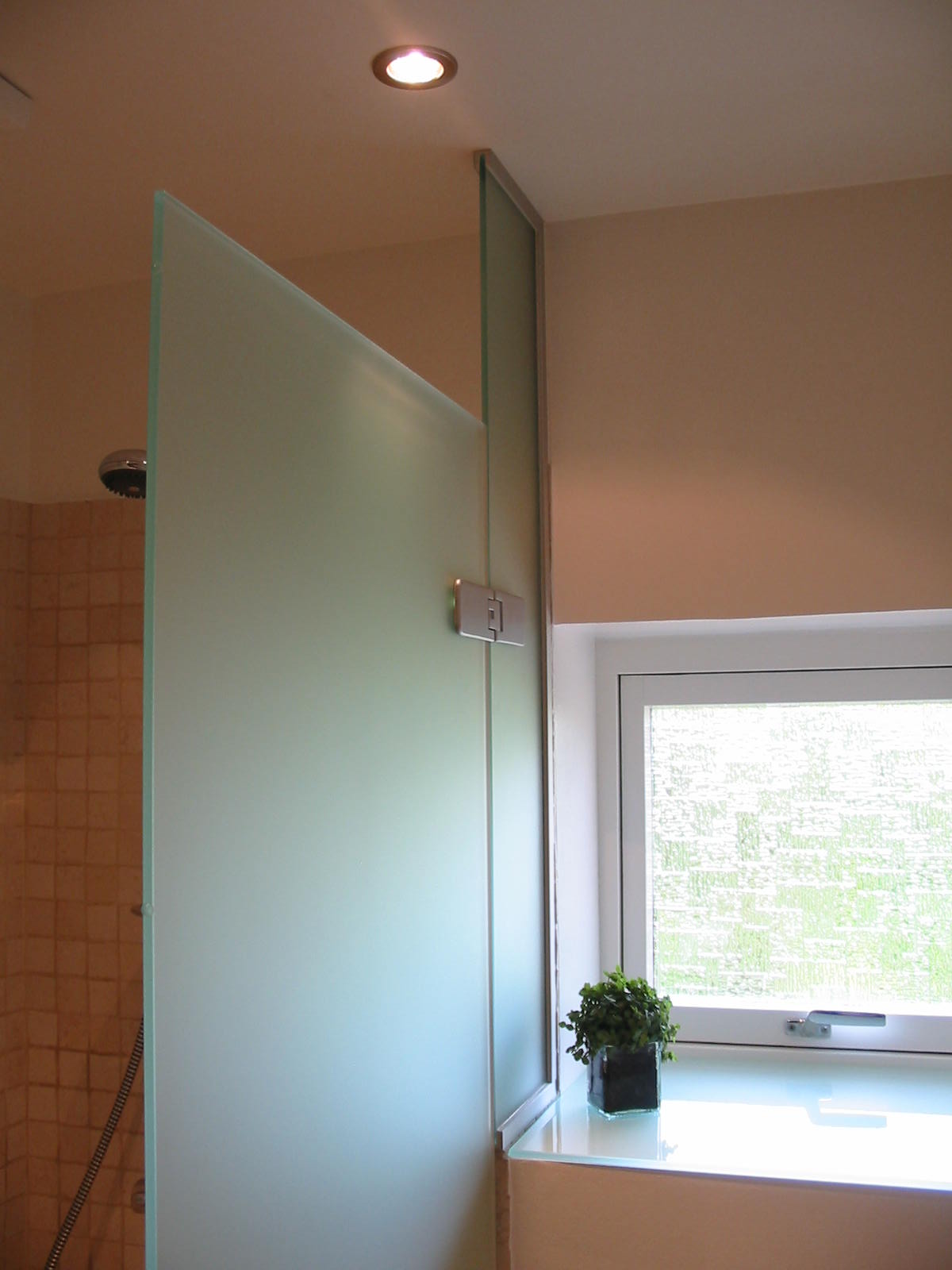 brusevægge brusedøre konkurrence dygtige priser glas