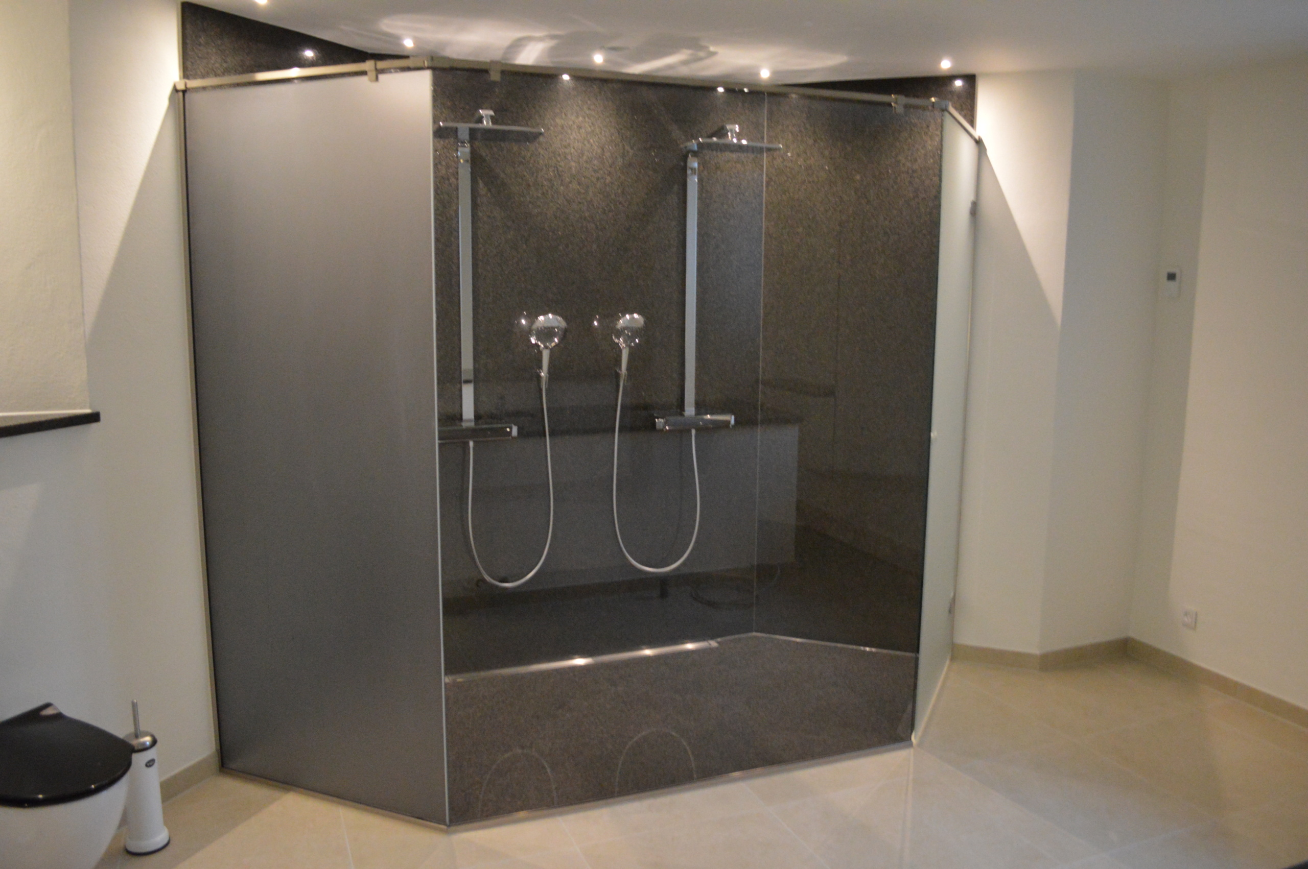 brusevægge brusedøre konkurrence dygtige priser glas