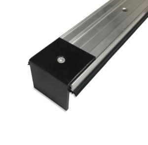 Hvid, sort og antrazitgrå afslutningsvinkel